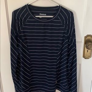 Long-sleeved Reebok tee